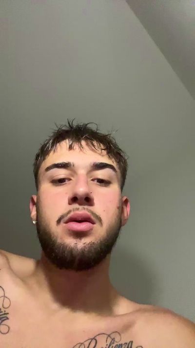 stehot07 live cam on Cam4