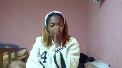 stephanie9794 live cam on Cam4