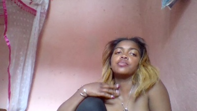 stephanie9794 live cam on Cam4