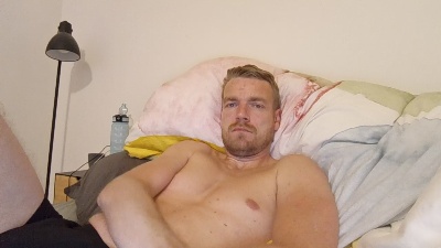 stevn19921 live cam on Cam4