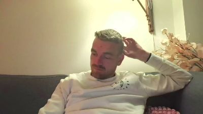 stevn19921 live cam on Cam4