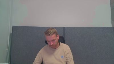 stevn19921 live cam on Cam4
