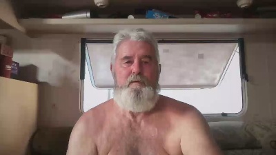 stevo230 live cam on Cam4