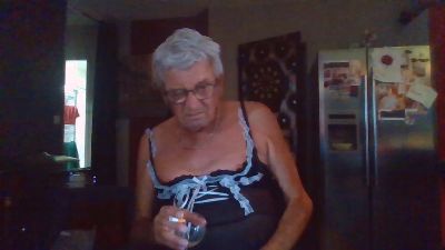 sth44xx33 live cam on Cam4
