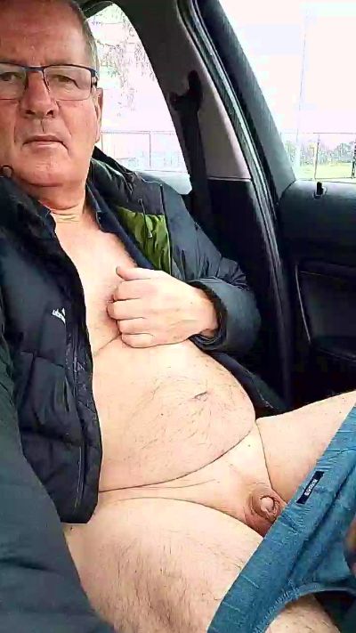 stiffandlubed live cam on Cam4