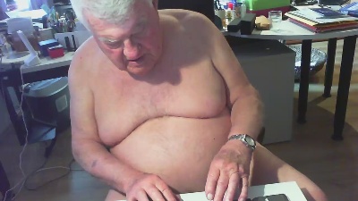 stifter44 live cam on Cam4
