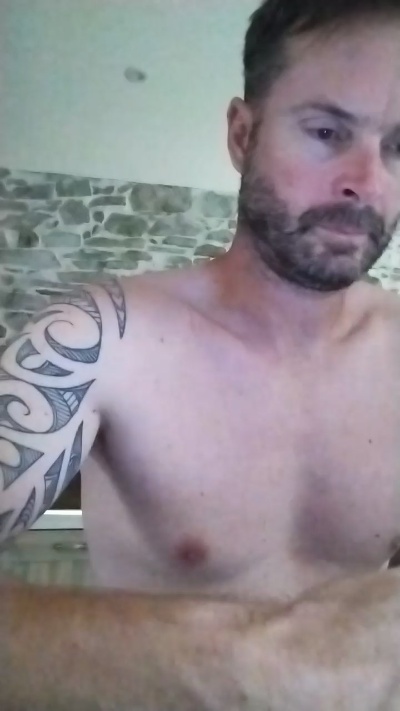 stomy150 live cam on Cam4