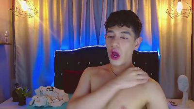 stone_axel live cam on Cam4