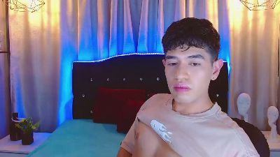 stone_axel live cam on Cam4