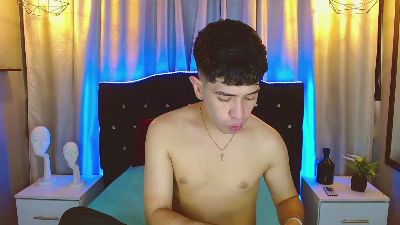 stone_axel live cam on Cam4