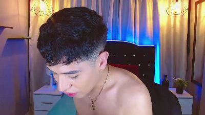 stone_axel live cam on Cam4