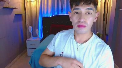 stone_axel live cam on Cam4