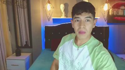 stone_axel live cam on Cam4