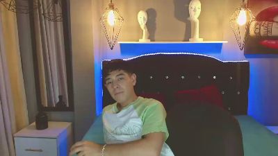 stone_axel live cam on Cam4