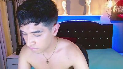 stone_axel live cam on Cam4