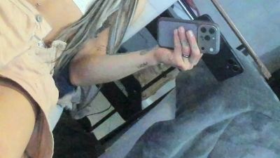 stormytt_ live cam on Cam4