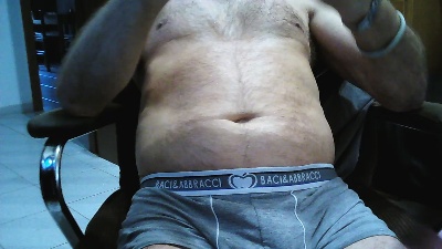 strikelucky3 live cam on Cam4