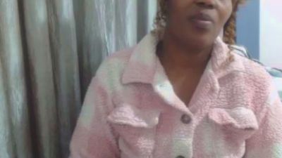 stripqueenx2 live cam on Cam4