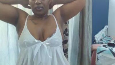stripqueenx2 live cam on Cam4