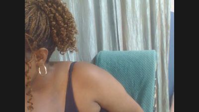stripqueenx2 live cam on Cam4