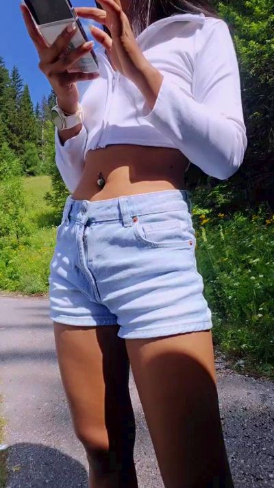 studentthaigirl live cam on Cam4