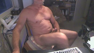 stuggi4 live cam on Cam4