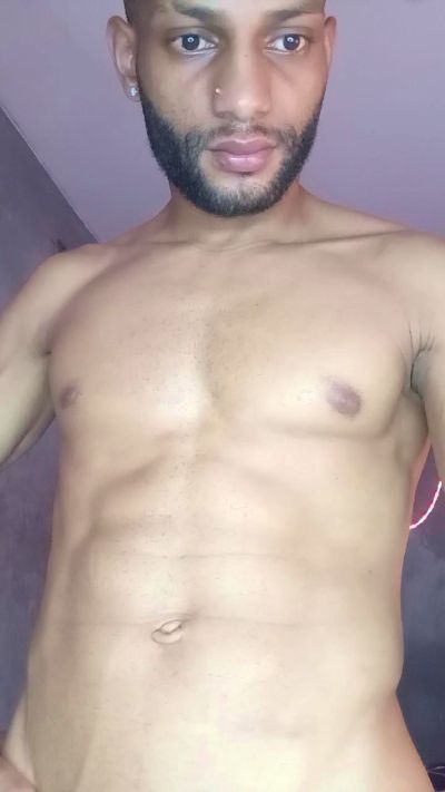 stvxxx777 live cam on Cam4