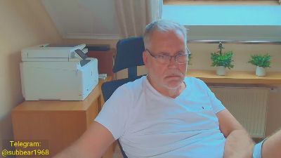 subbear1968 live cam on Cam4