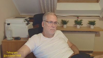 subbear1968 live cam on Cam4
