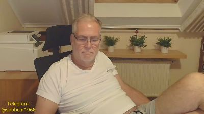 subbear1968 live cam on Cam4