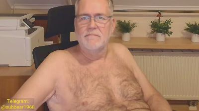 subbear1968 live cam on Cam4