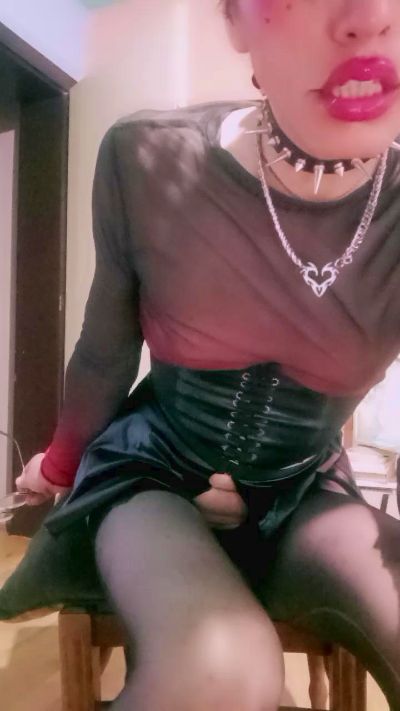 subcumsback live cam on Cam4
