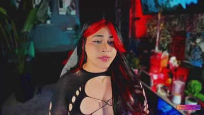 succubus_doll live cam on Cam4