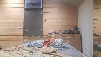 suceruevoltaire live cam on Cam4