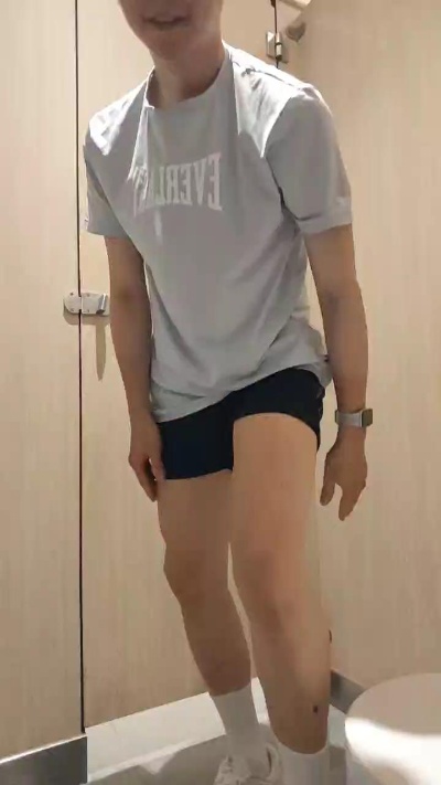suitsabidog live cam on Cam4