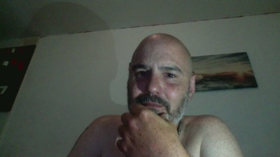 superchuk1 live cam on Cam4