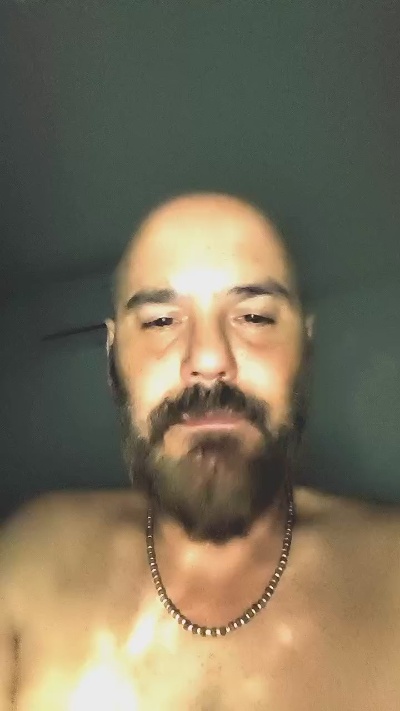 superchuk1 live cam on Cam4