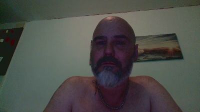 superchuk1 live cam on Cam4