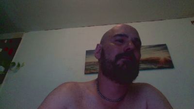 superchuk1 live cam on Cam4