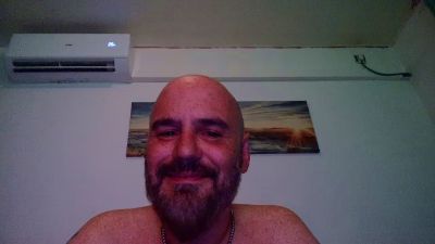 superchuk1 live cam on Cam4