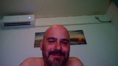 superchuk1 live cam on Cam4