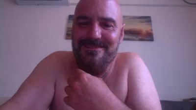 superchuk1 live cam on Cam4