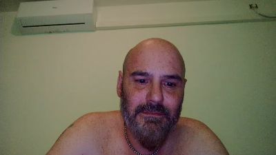 superchuk1 live cam on Cam4