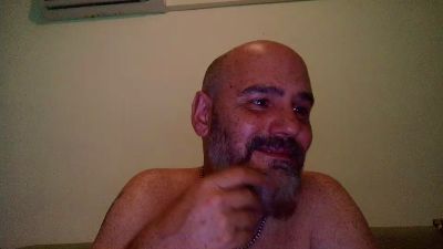 superchuk1 live cam on Cam4