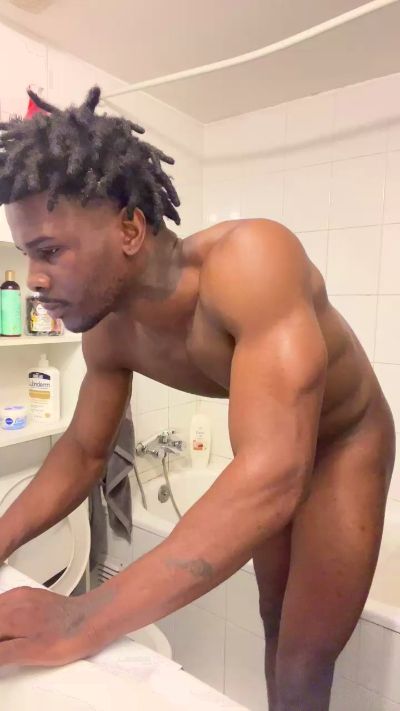 superkinghot live cam on Cam4