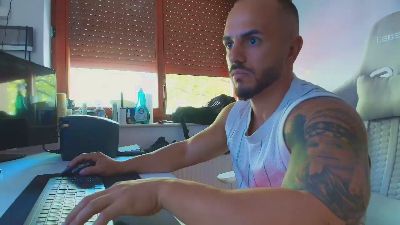 supermanboyxxl live cam on Cam4