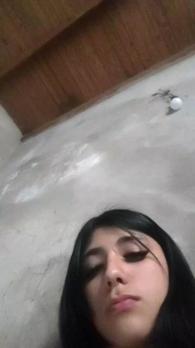 surey live cam on Cam4