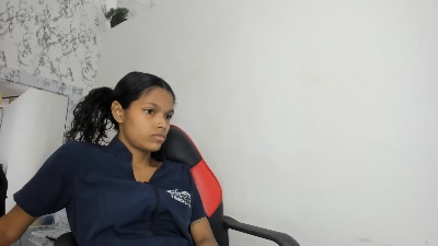 suriFoster live cam on Cam4
