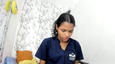 suriFoster live cam on Cam4