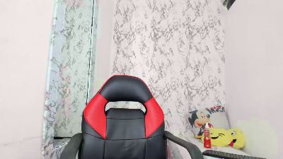 suriFoster live cam on Cam4